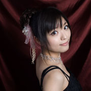 島形麻衣奈（ナレーション、女優）