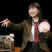 森藤麻衣子（マジック：ハトプロダクション）